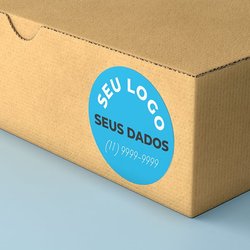 Adesivo personalizado aplicado em embalagem